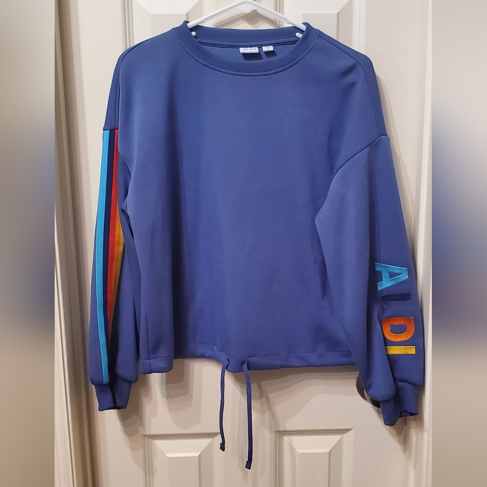 ALDI Gear Blue Crewneck Sweater with Multicolor Sleeves Size Small